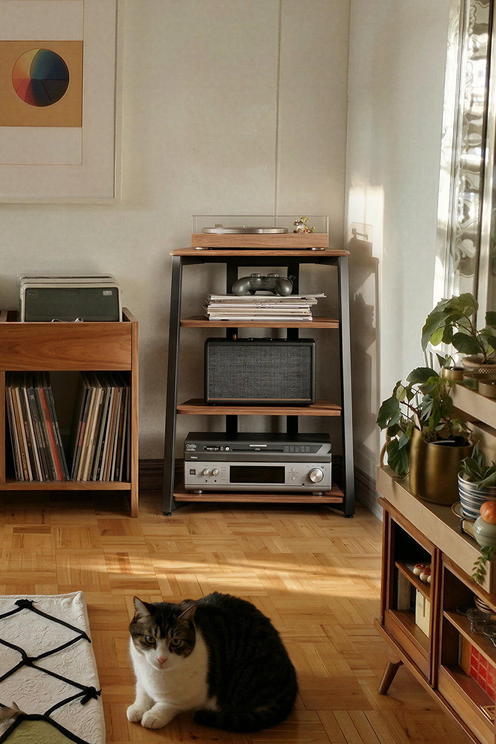 FITUEYES Eiffel Walnut hifi rack aus Holz und Metall in der Eck